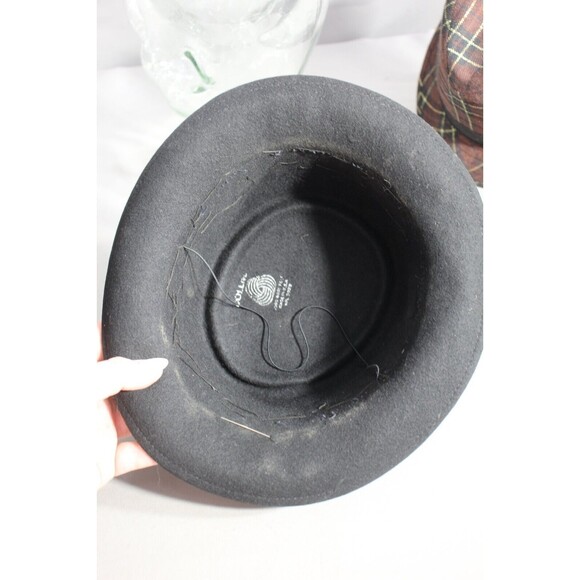 Fun Fedora Foursome: A Diverse Collection Of Vintage And Modern Hats - Picture 10 of 15